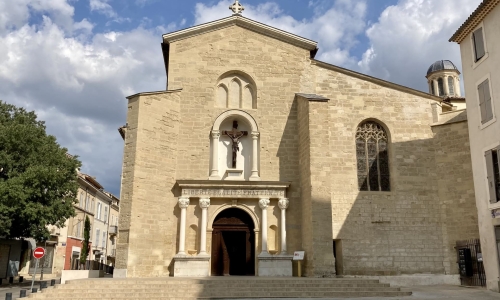 PERTUIS